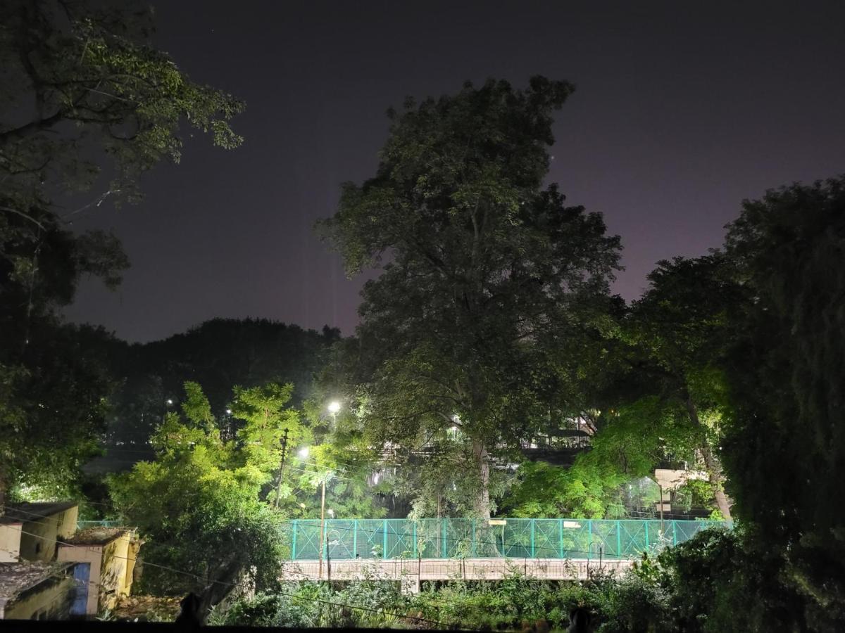 Hotel Ananda Kashi Varanasi Bagian luar foto