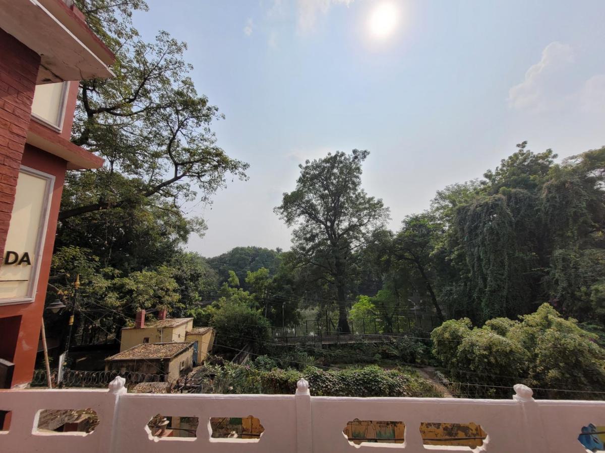 Hotel Ananda Kashi Varanasi Bagian luar foto